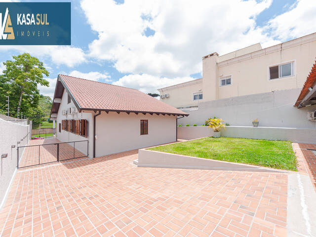 #147 - Casa para Venda em Curitiba - PR - 2