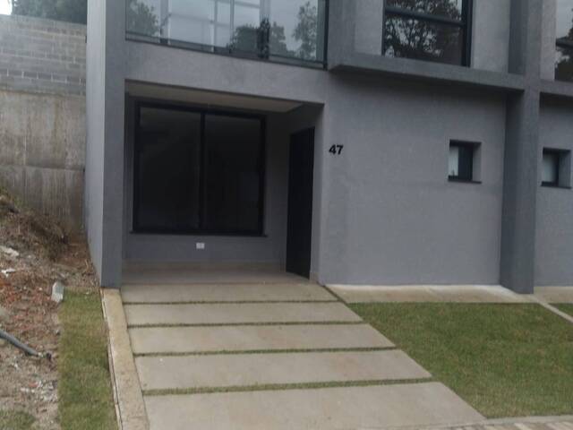 Casa para Venda em Curitiba - 4