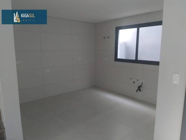 Casa para Venda em Curitiba - 5